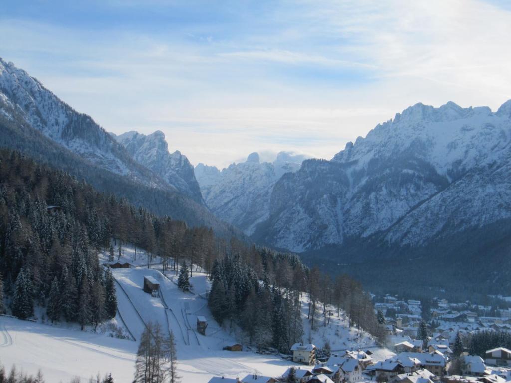 Hotel Moritz Dobbiaco Bagian luar foto