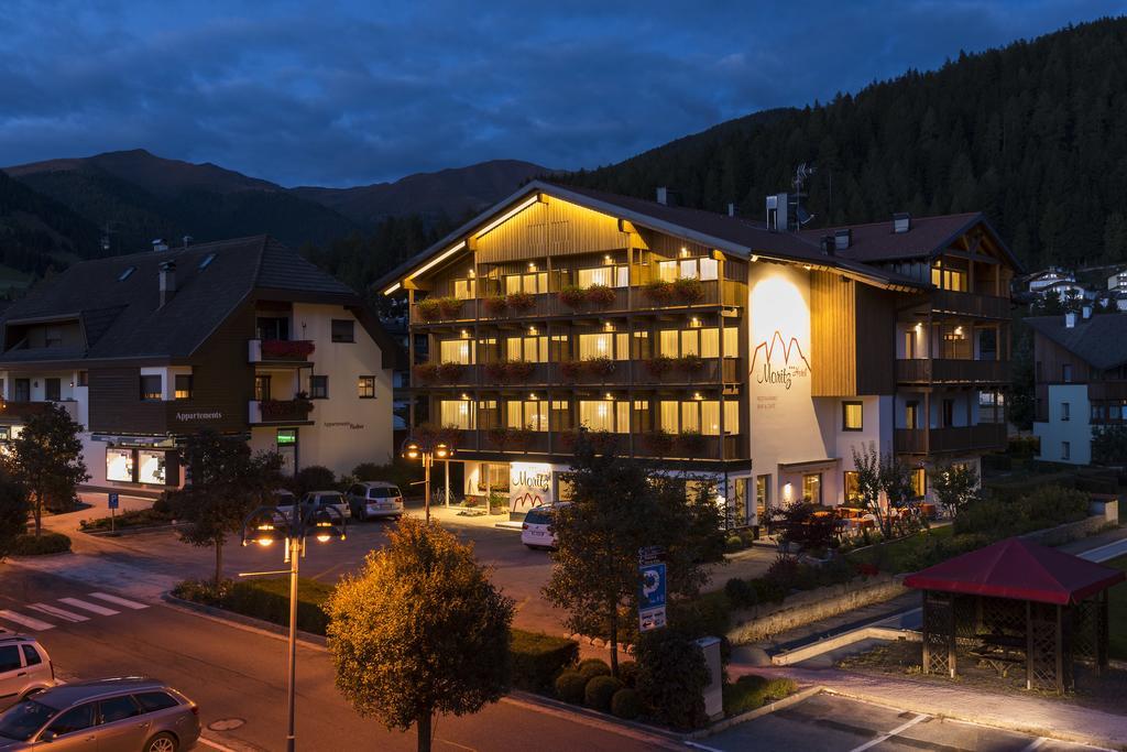 Hotel Moritz Dobbiaco Bagian luar foto