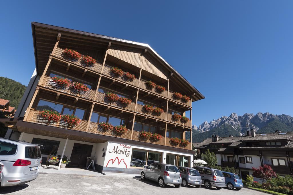 Hotel Moritz Dobbiaco Bagian luar foto