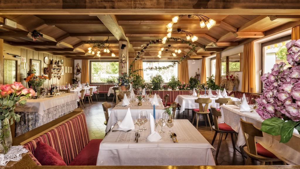 Hotel Moritz Dobbiaco Bagian luar foto
