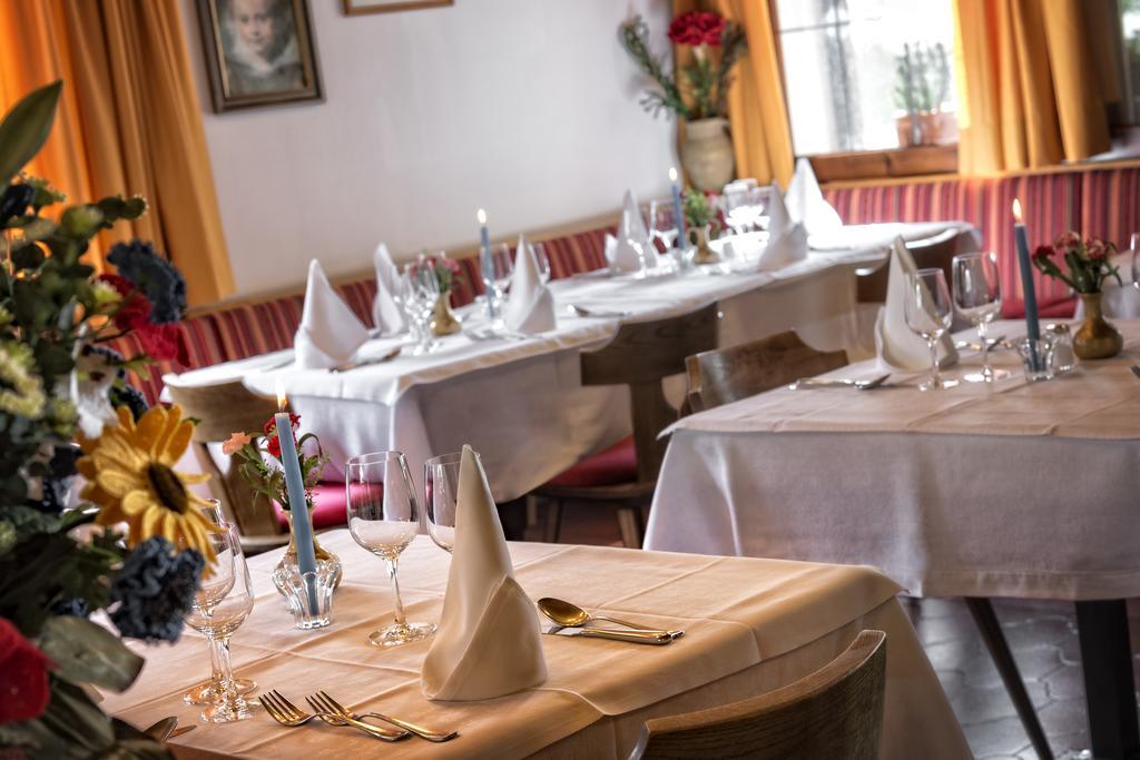 Hotel Moritz Dobbiaco Bagian luar foto