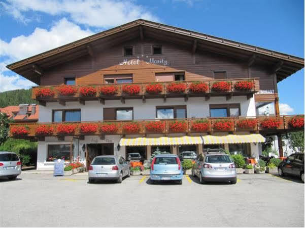 Hotel Moritz Dobbiaco Bagian luar foto
