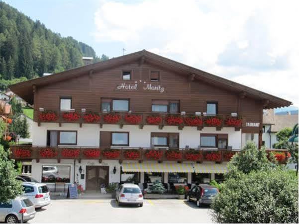 Hotel Moritz Dobbiaco Bagian luar foto