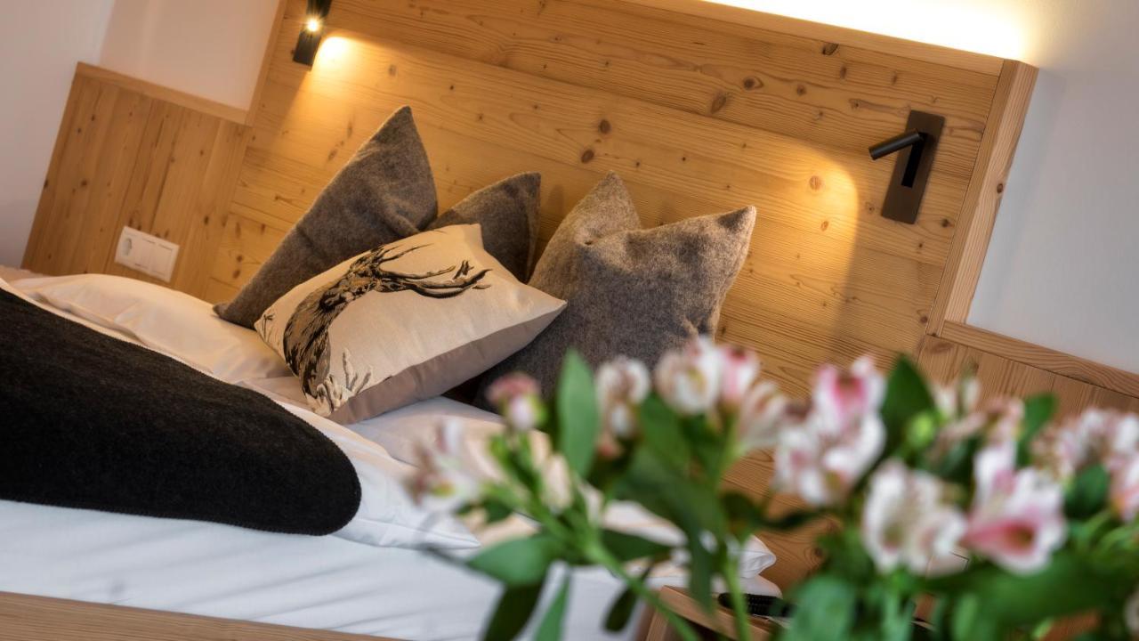 Hotel Moritz Dobbiaco Bagian luar foto